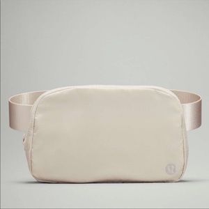 Everywhere Belt Bag Opal White